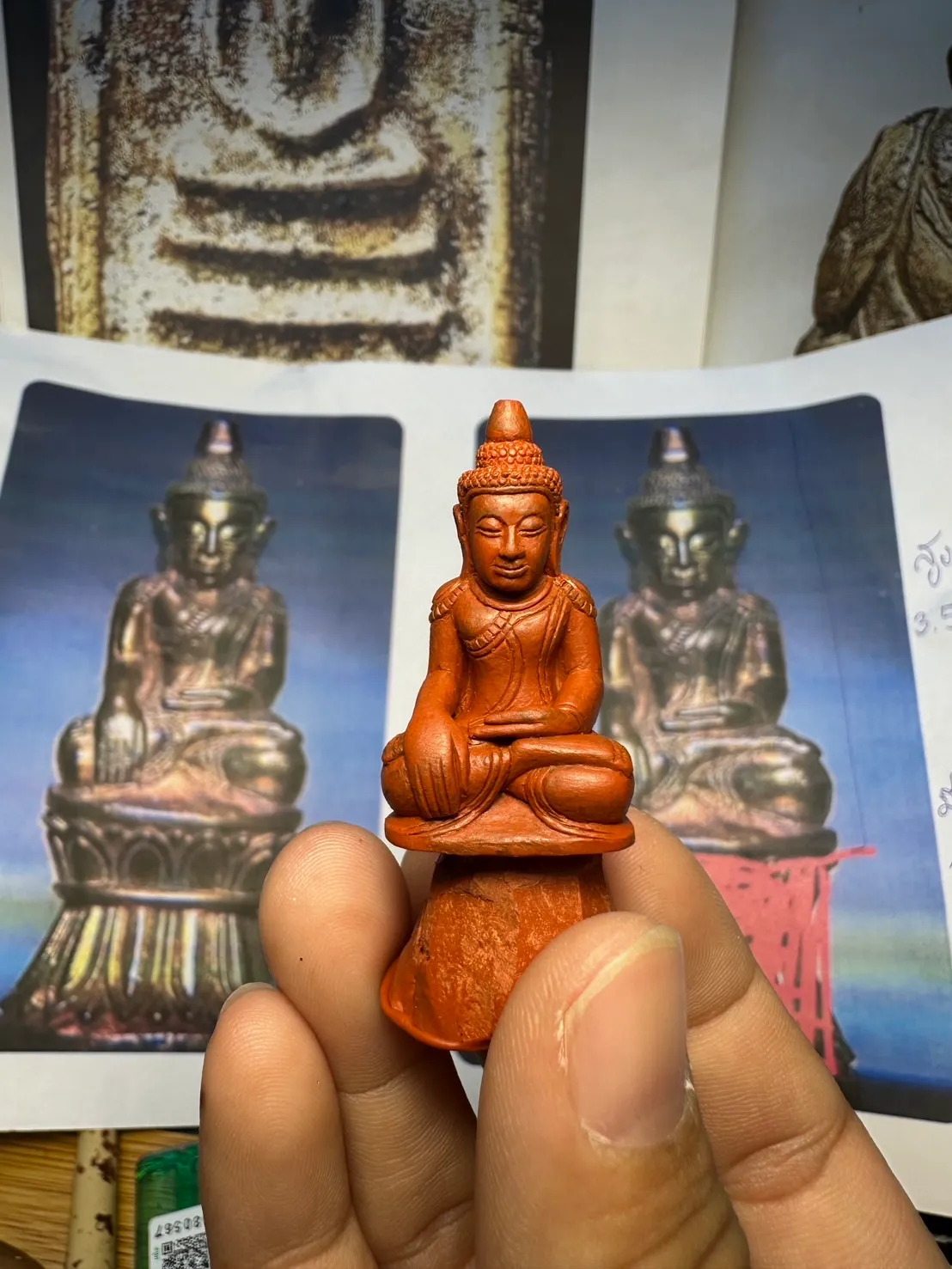 ปั้นขี้ผึ้งพระเล็กห้อยคอ #01